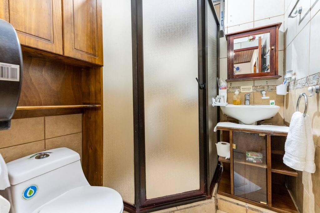 Private Bedroom 10 Minutes From The Sjo Airport Alajuela Exterior foto